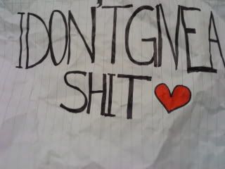IDON'TGIVEASHIT♥