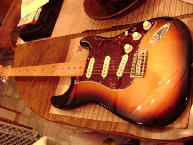 Deluxe Roadhouse Strat