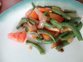 Green Beans and Tomato Saute with Caramelized Onions