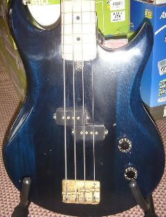 Used_Vantage_bass-1.jpg