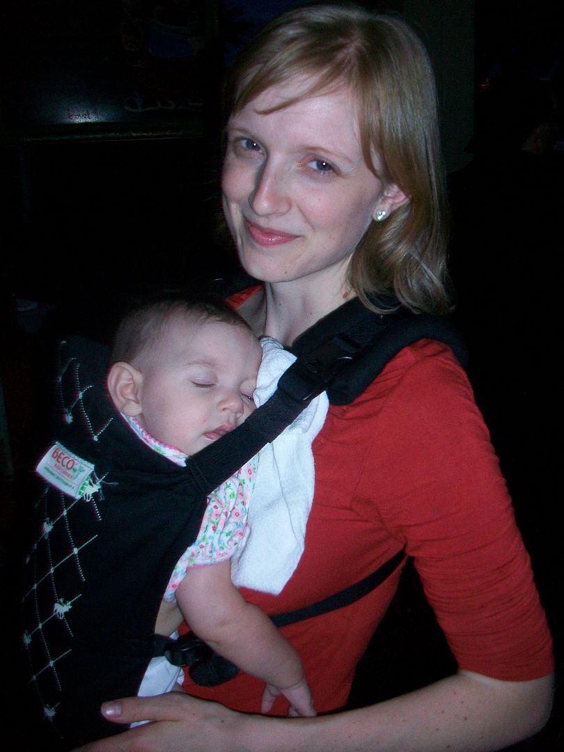 Photo Credit: Melissa / Vibrant Wanderings babywearing mama
