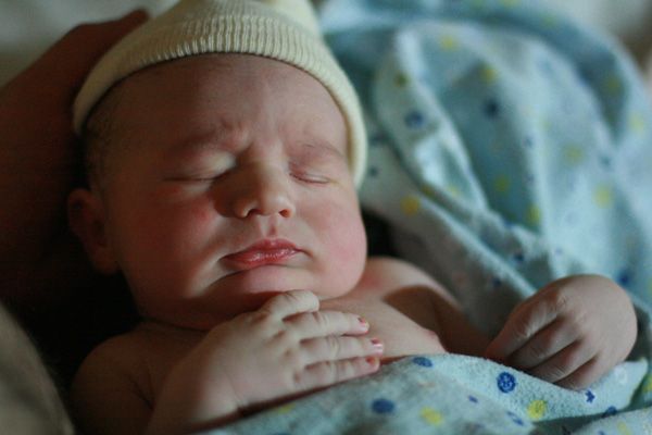 newborn baby just after home birth homebirth