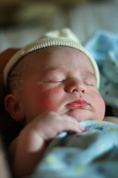newborn baby hours after home birth homebirth