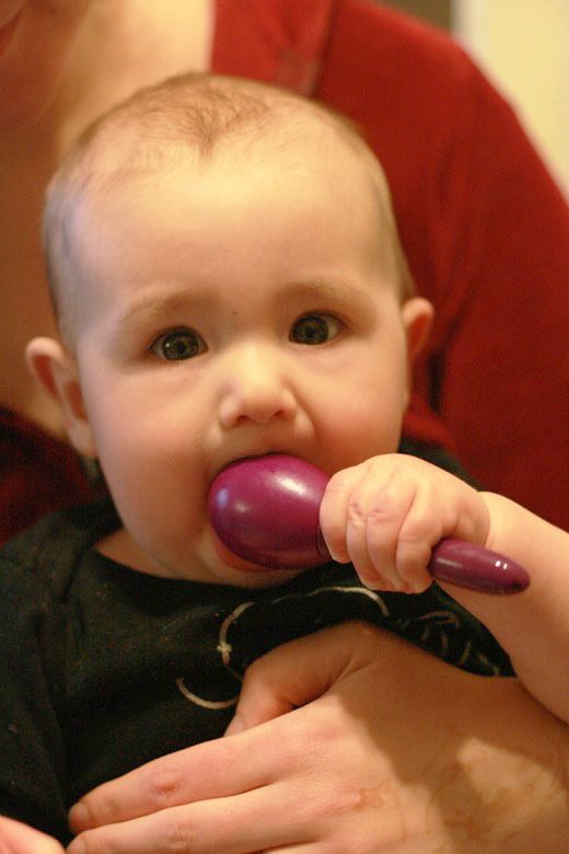 Celebrating Advent week to week: Hobo Mama baby shaking and eating maracas — home church