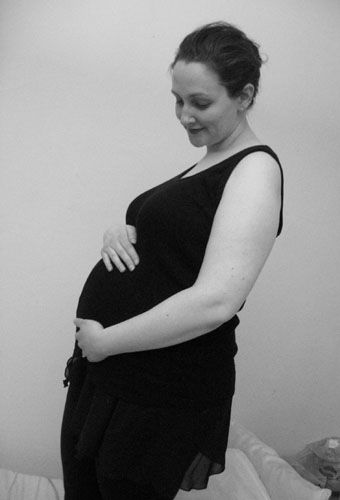 Photo Credit: Hobo Mama pregnancy picture pregnant belly pic — 25 weeks pregnant with mikko
