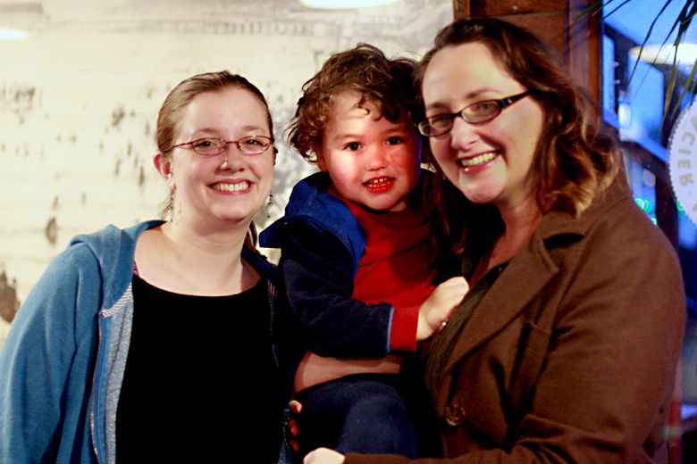 Amy of Anktangle and Lauren of Hobo Mama with Mikko in West Seattle — Ina May Gaskin