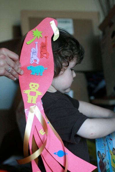 9 polly on his shoulder — pirate parrot craftm4yo