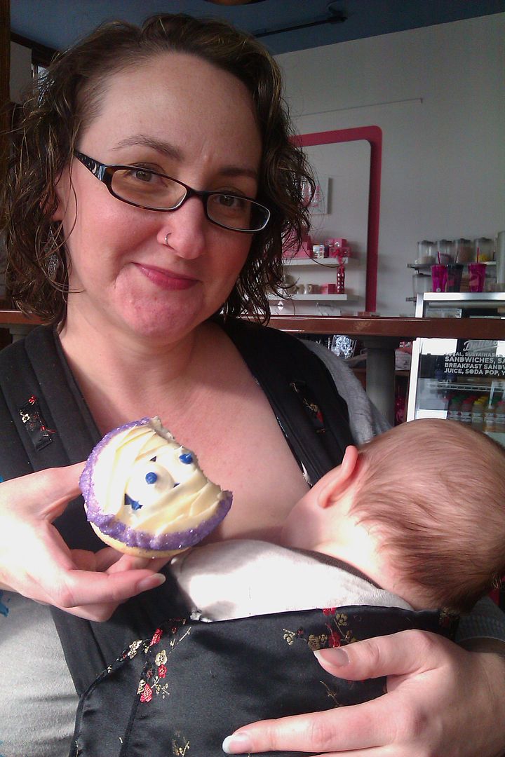 lactivist cupcake at Cupcake Royale (mummy for Halloween 2011) -- breastfeeding & babywearing