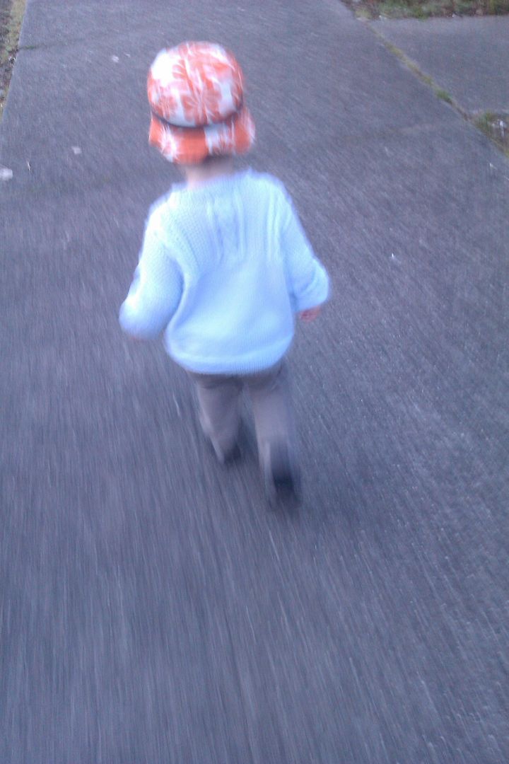 Sunday Surf: Babysitting == Hobo Mama toddler racing down the sidewalk