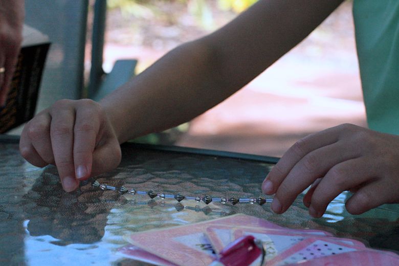 Hobo Mama = 37 fun things to take along when traveling with kids