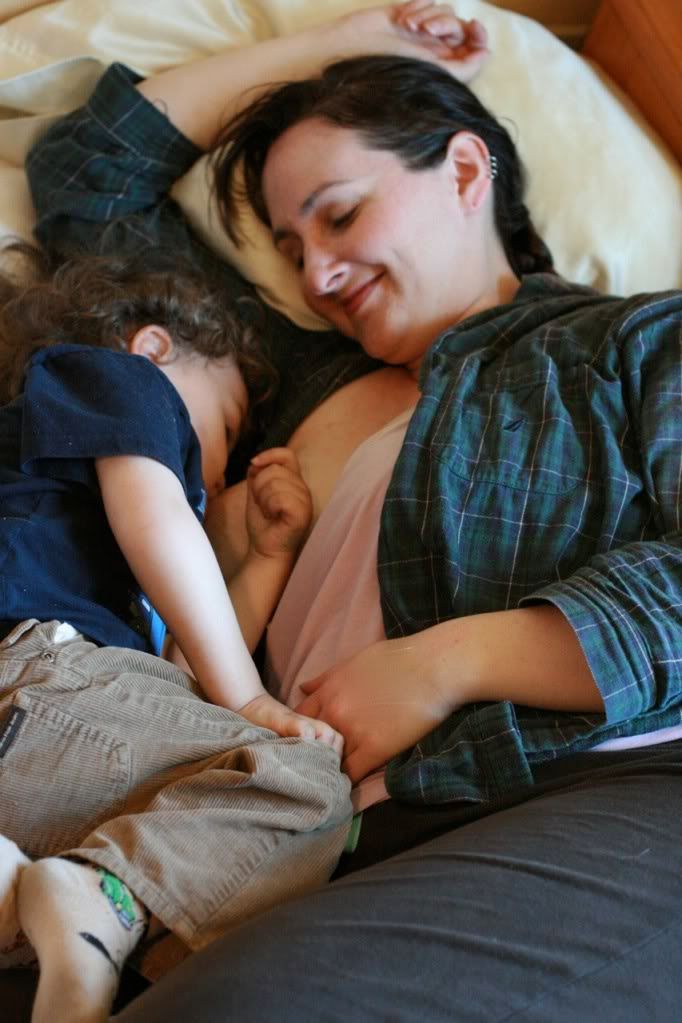 cosleeping side-lying breastfeeding tutorial