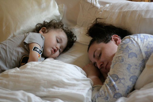 cosleeping toddler and mother