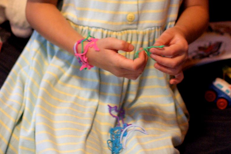 Hobo Mama = 37 fun things to take along when traveling with kids