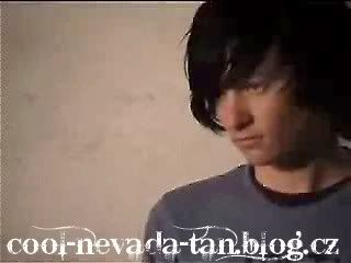 1F1SCfZmC5c00147113-32-04.jpg picture by MartiKaulitz2