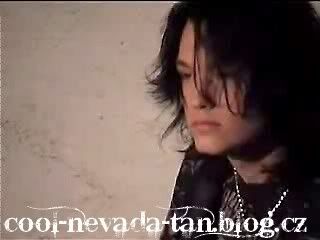 1F1SCfZmC5c00419313-35-06.jpg picture by MartiKaulitz2