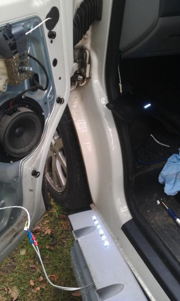 Courtesy light switch colours for front doors? Page 2 VW T4 Forum