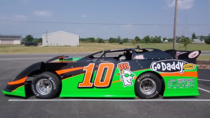 late model car