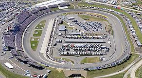 Iowa-Speedway-2009-by-NUSSLI_03.jpg