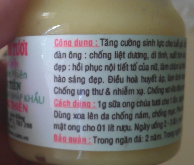 Sai Gon Sua ong chua tuoi nguyen chat tu co so nuoi ong o Lam Dong dam bao chat l