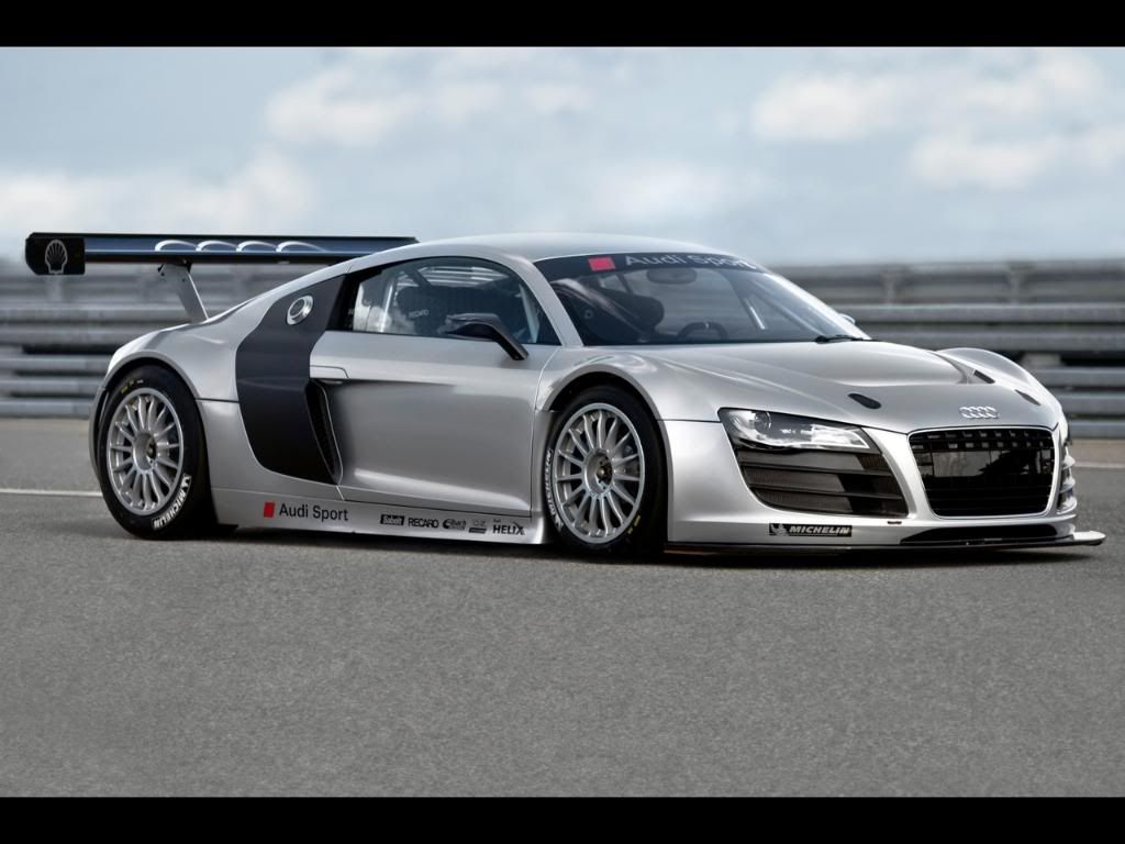 r8gt3_frontangle.jpg