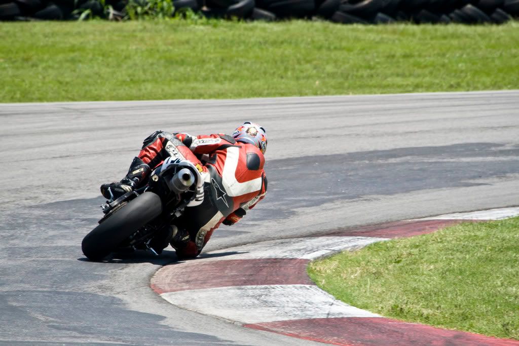 IMAGE: http://i233.photobucket.com/albums/ee38/eahime/raceedit6.jpg