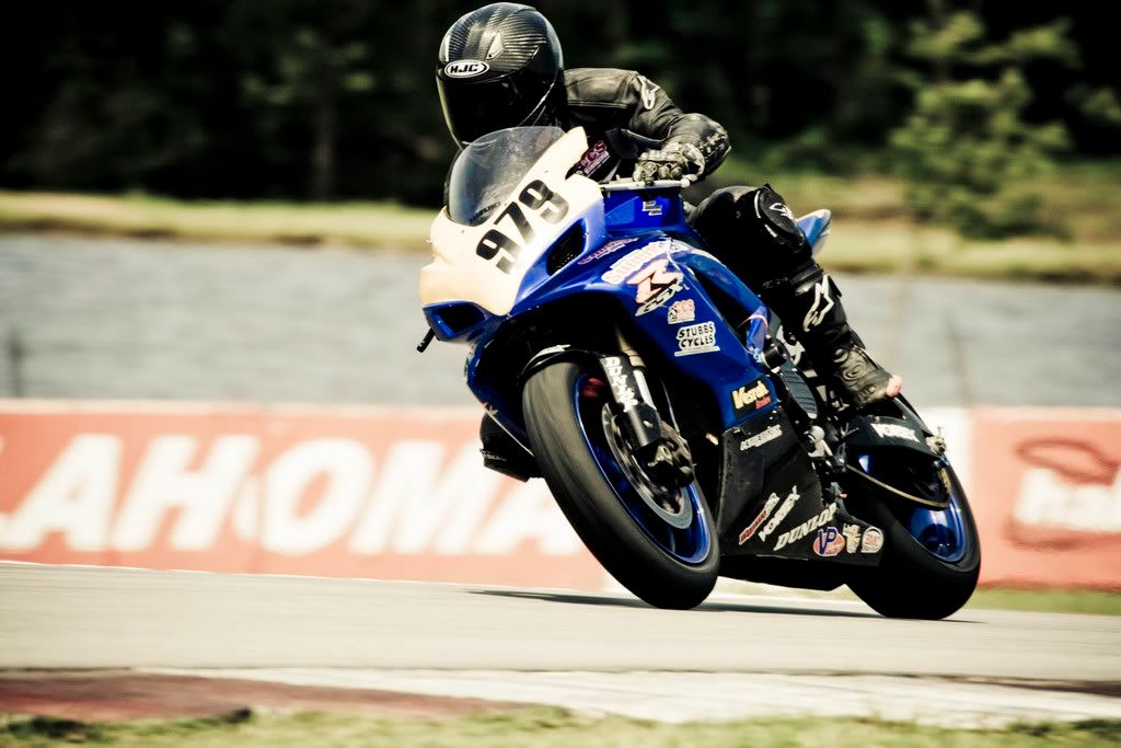 IMAGE: http://i233.photobucket.com/albums/ee38/eahime/raceheavyedit3.jpg