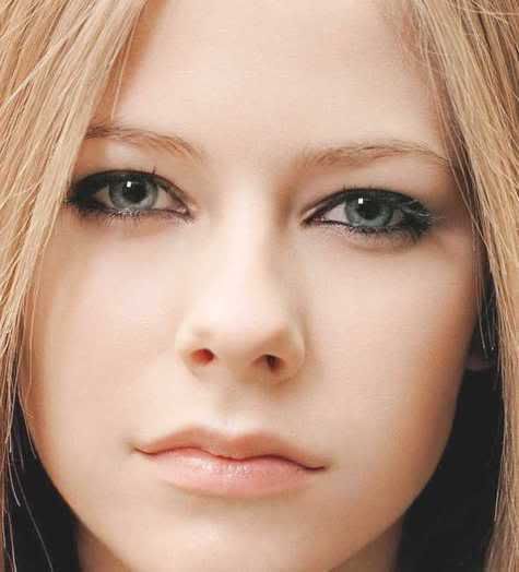 Avril Lavigne Pretty. josemalive#39;s Photobucket root