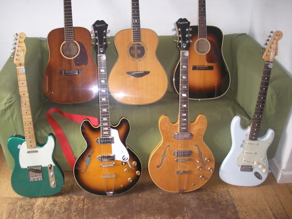 guitars110909005.jpg